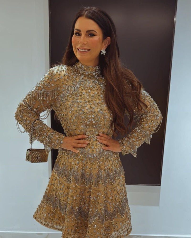 שמלת ערב קצרה בובה שזורה באבנים