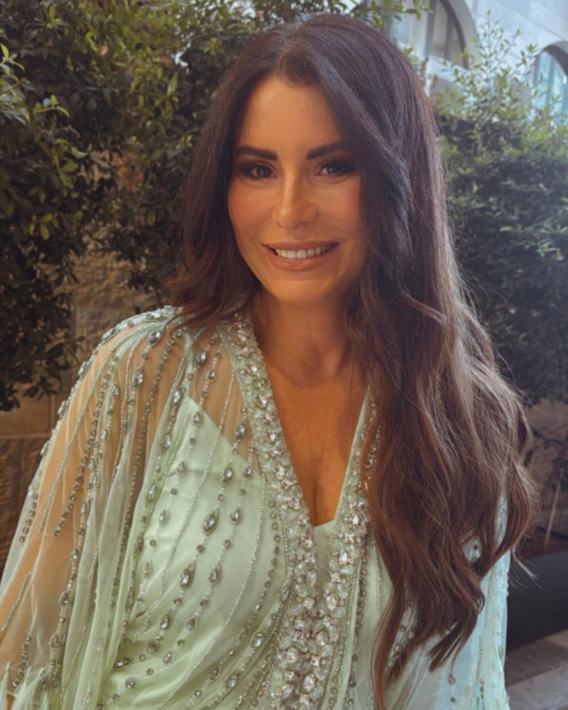 שמלת ערב מסגרת נוצות