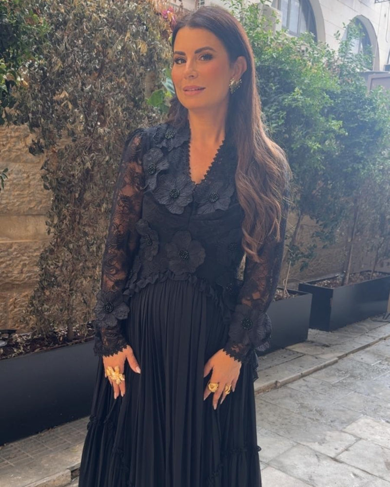 שמלת ערב שחורה אפליקציות פרחים