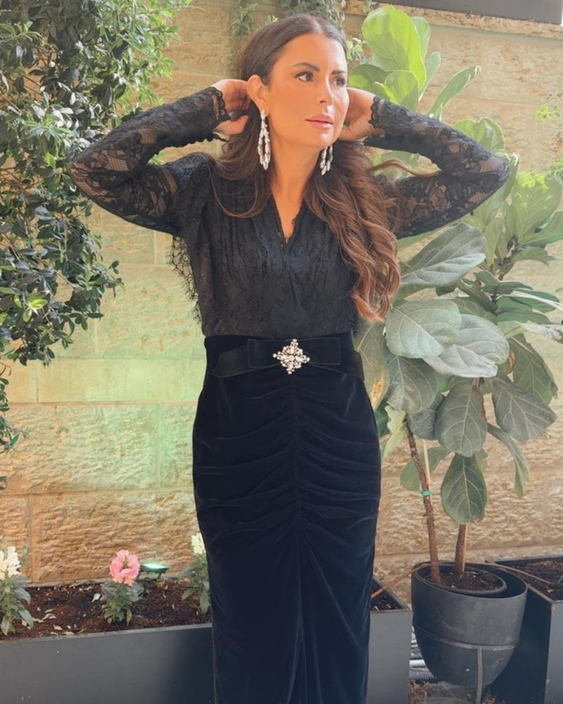 שמלת ערב קטיפה עם שילוב תחרה