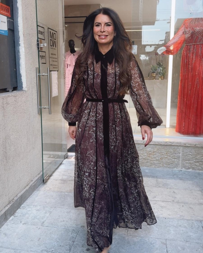 שמלת משי אלגנטית משולבת תיפורי קטיפה