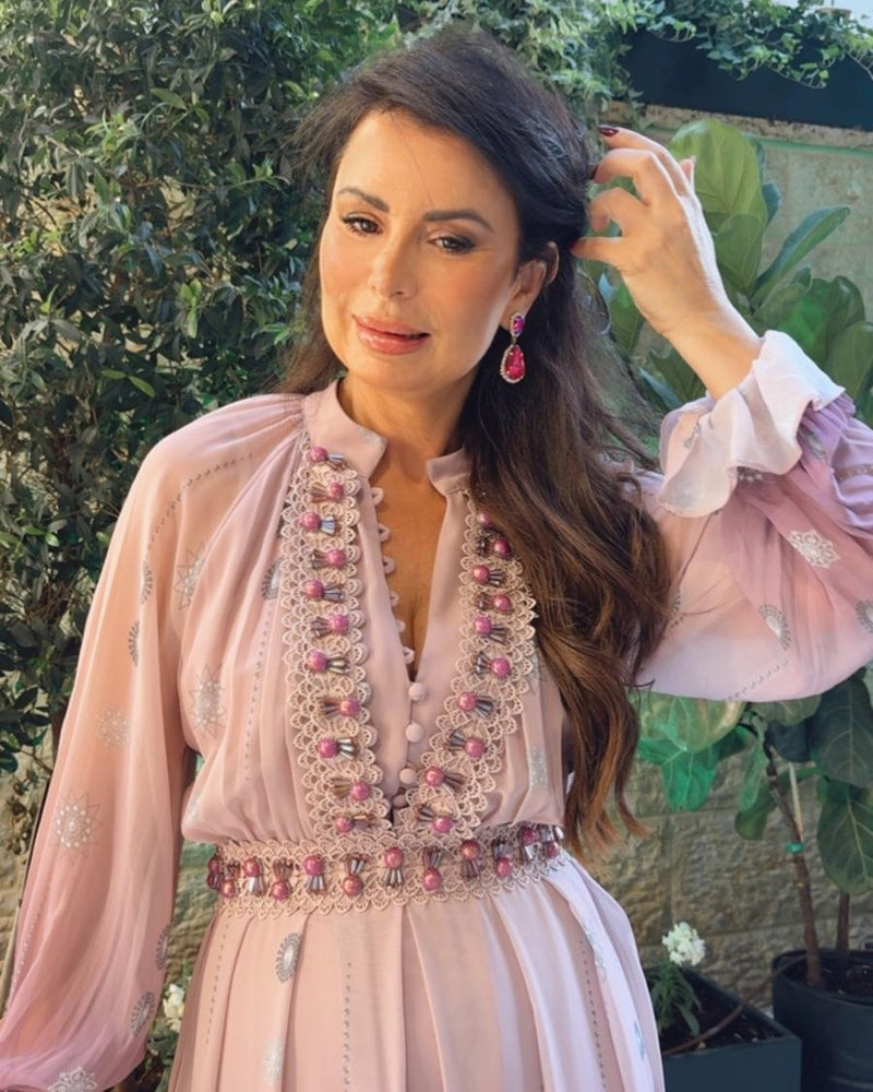 שמלת אירוע משי דמוי ג׳לביה משולבת חרוזים